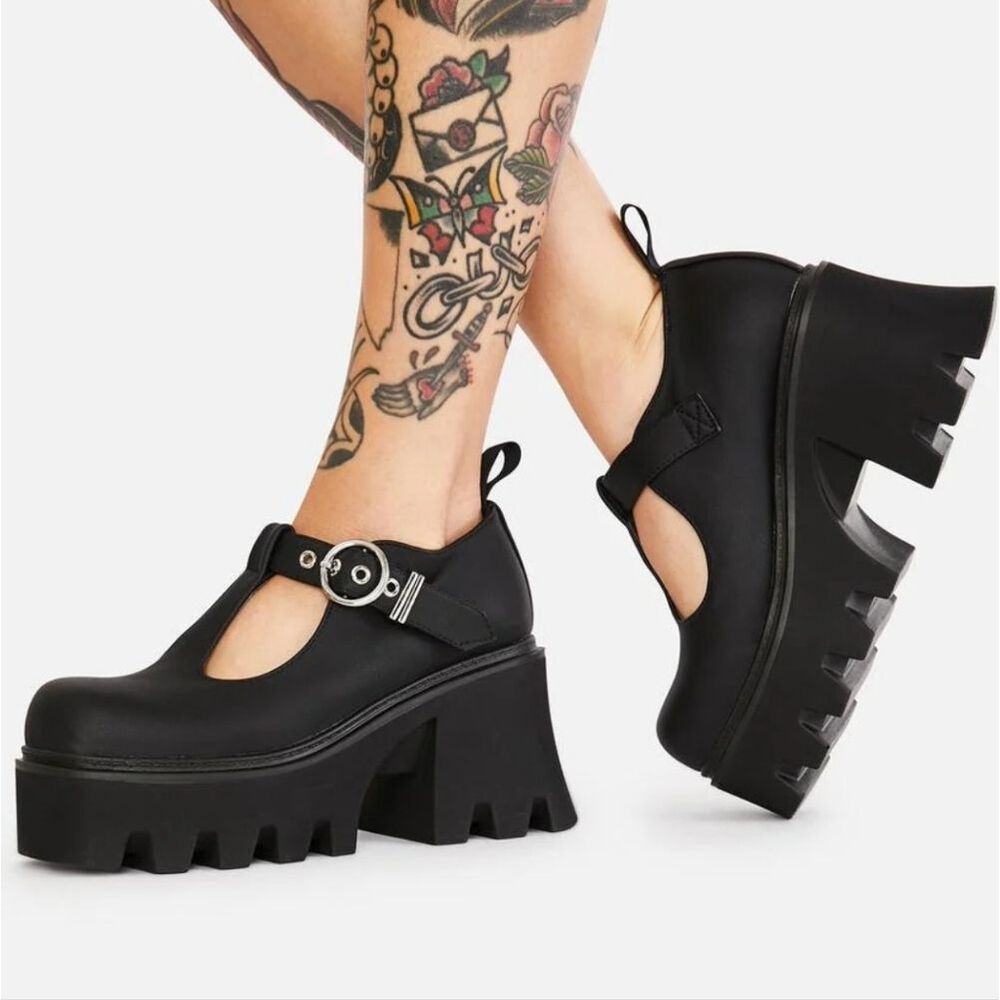 LaModa Raven Answer Me Platform Mary Janes Size 5